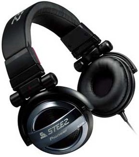 Pioneer-STEEZ-Headphones